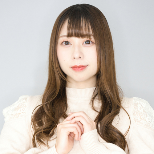 新名 りこ