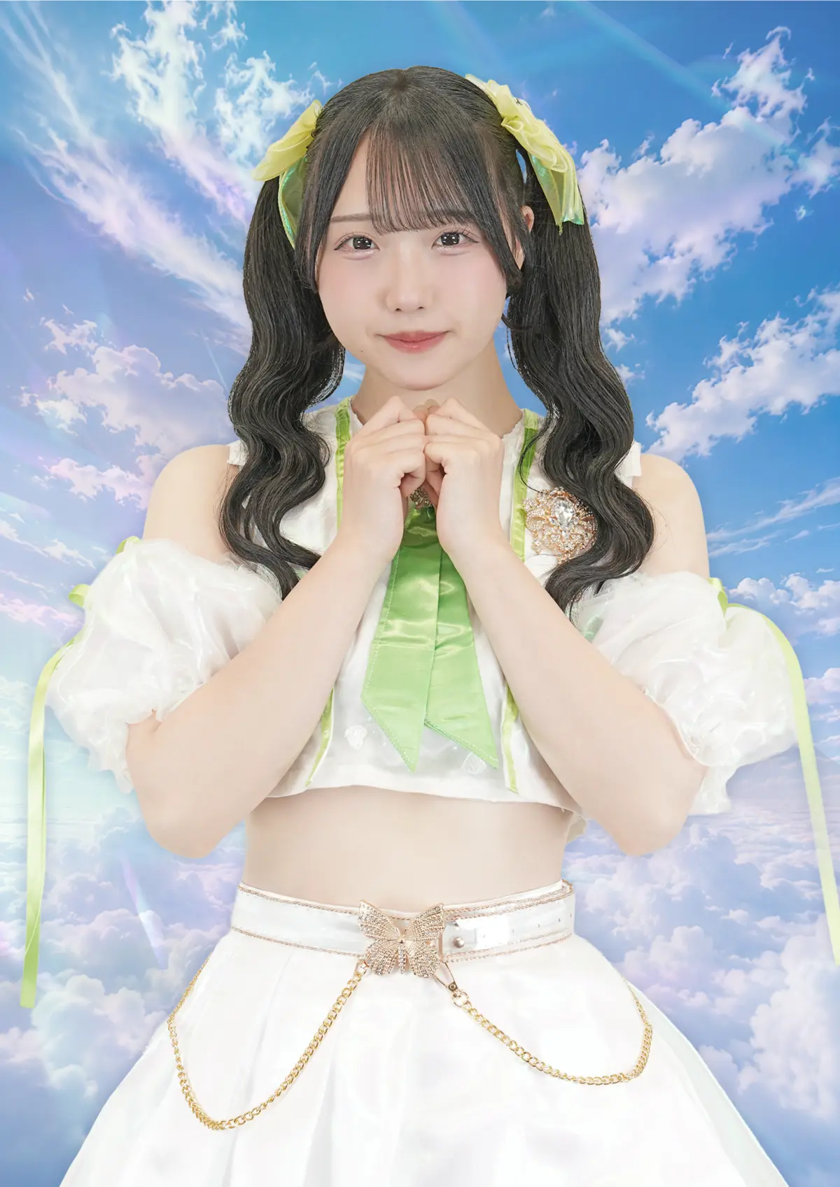 八木かえで